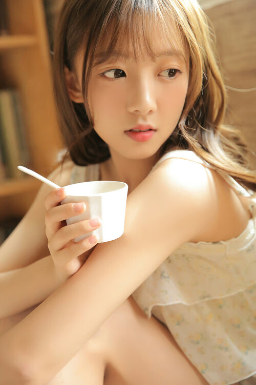 爱游戏平台-德甲：裁判判罚争议引发球迷热议，西甲裁判